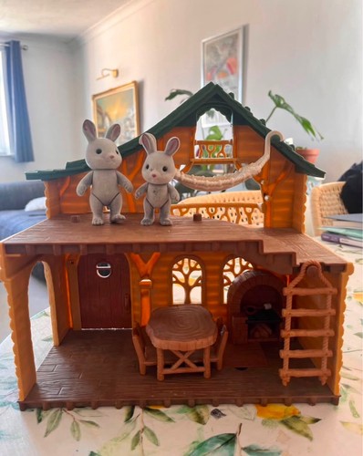 Woodland log cabin - doll, house