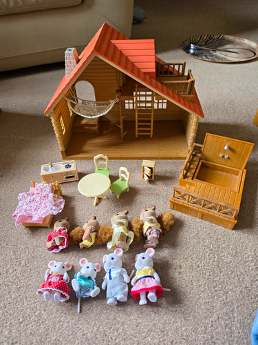 Sylvanian families log cabin - sylvanian,